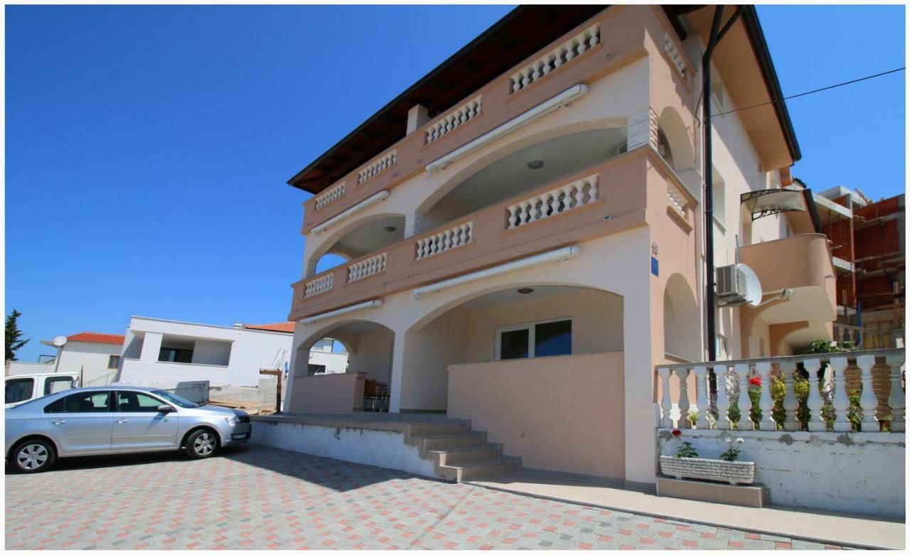 Apartmani Vera Primosten Exterior photo