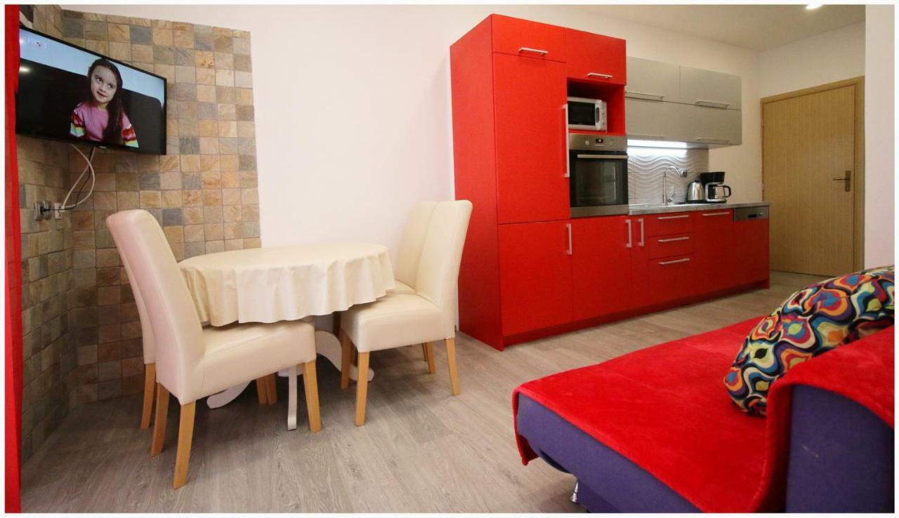 Apartmani Vera Primosten Exterior photo